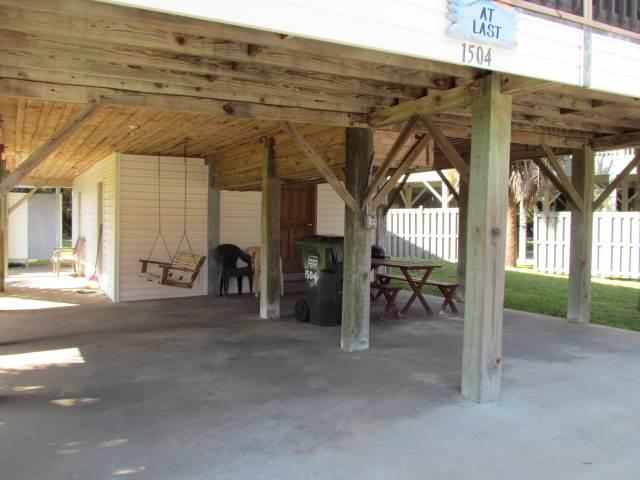 Picnic area under house - washer/dryer room downstairs