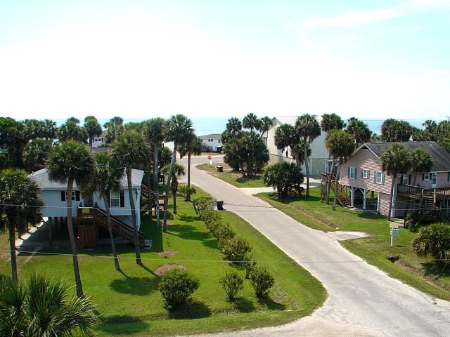 View along Cupid St to beach
