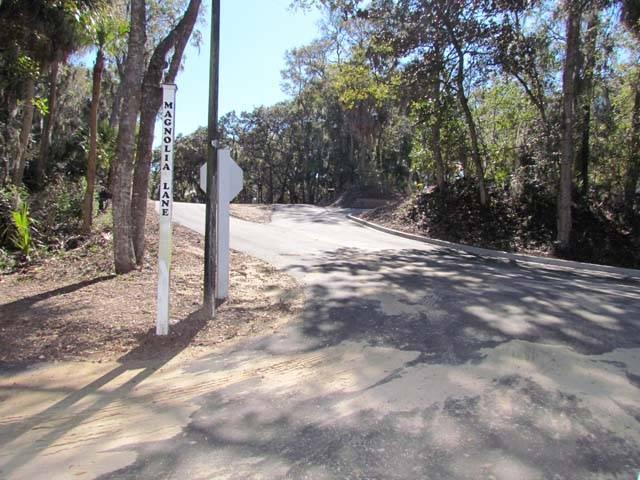 Hutto Lane to the &quot;back beach gate&quot; for walking and riding bikes to the Jenkins Street beach access